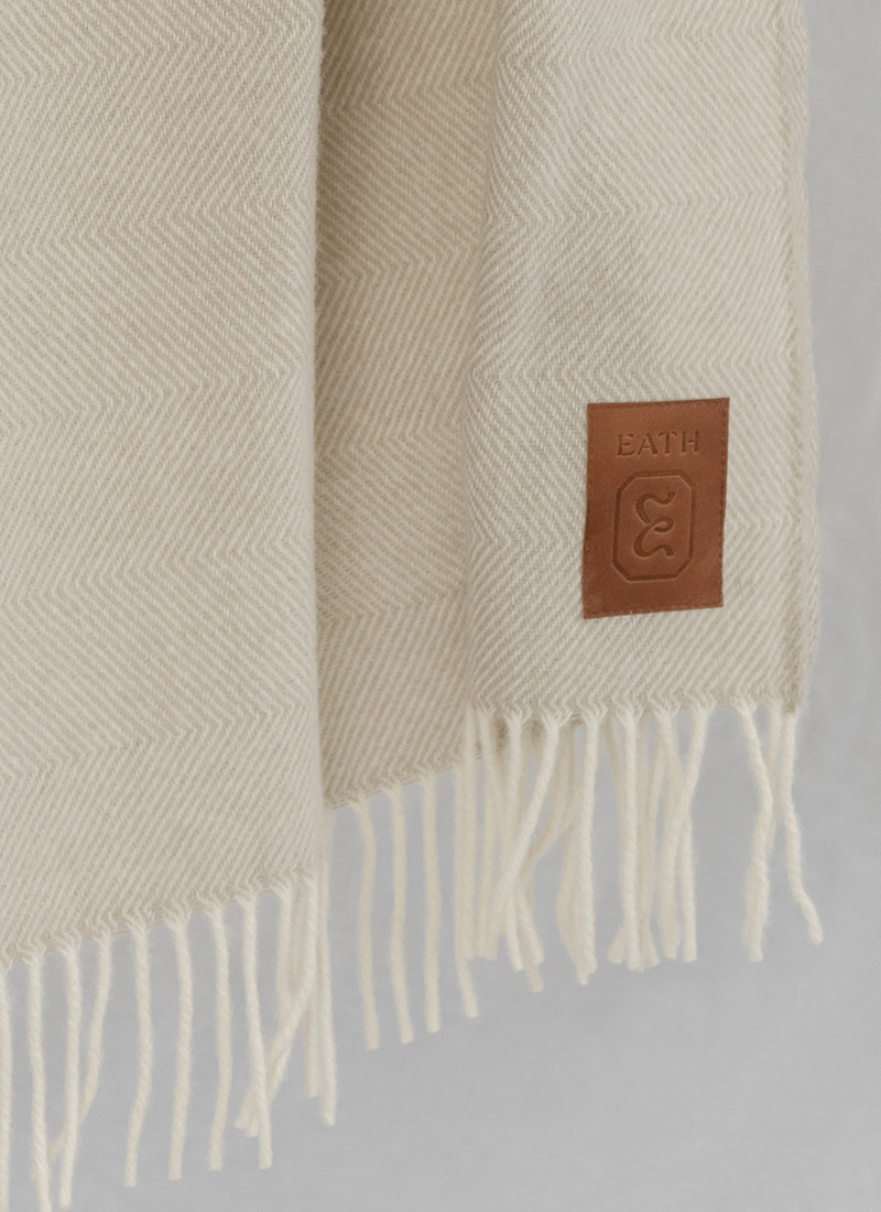 Lumiere Lambswool Throw - Soft Oat